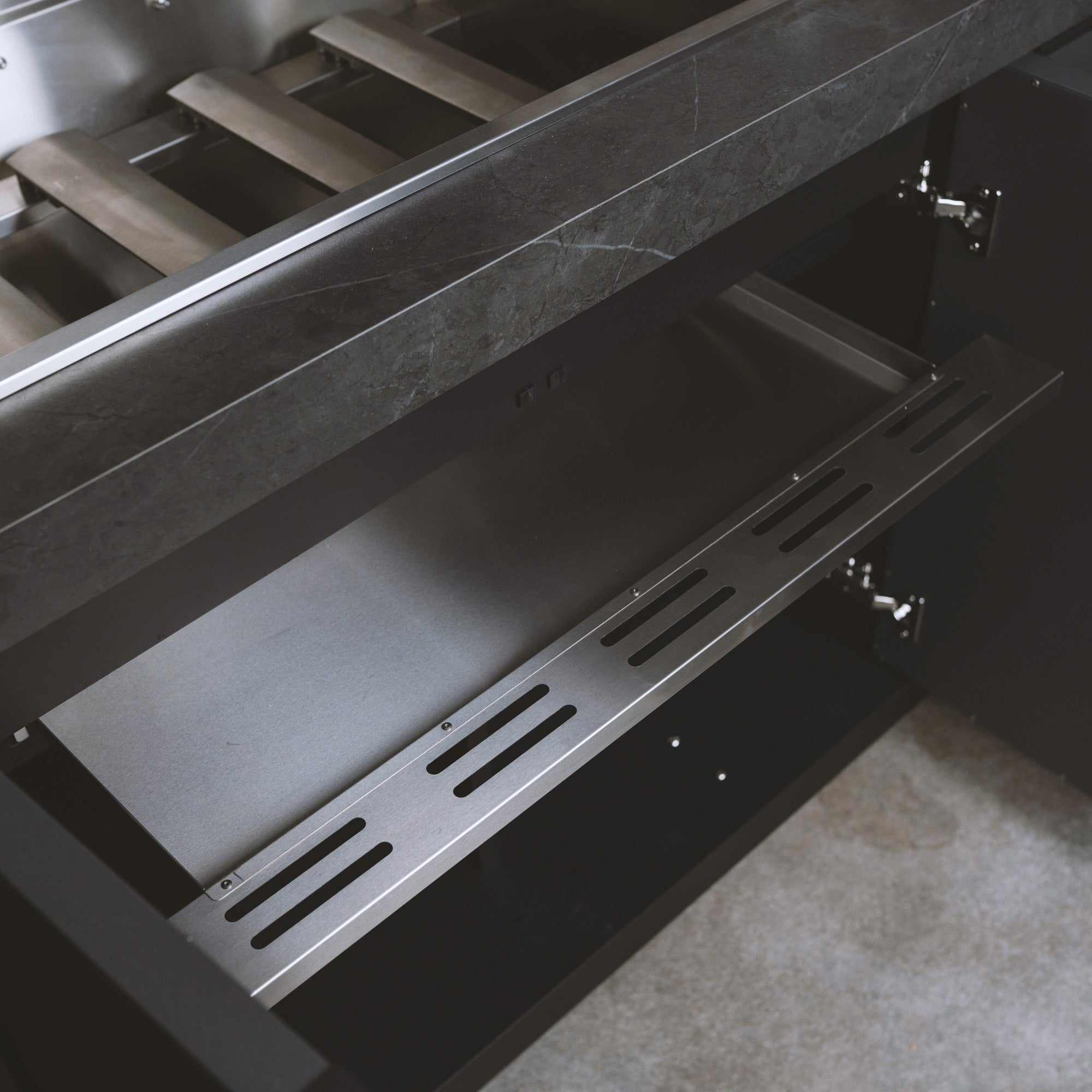 KING Outdoorküche | 4+1 Brenner Gasgrill | Cool | Clean