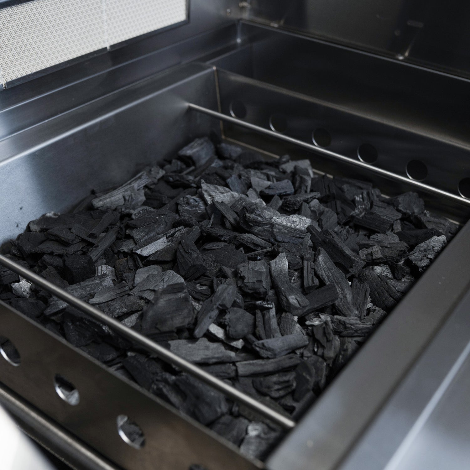 Holzkohlebox für Gasgrills