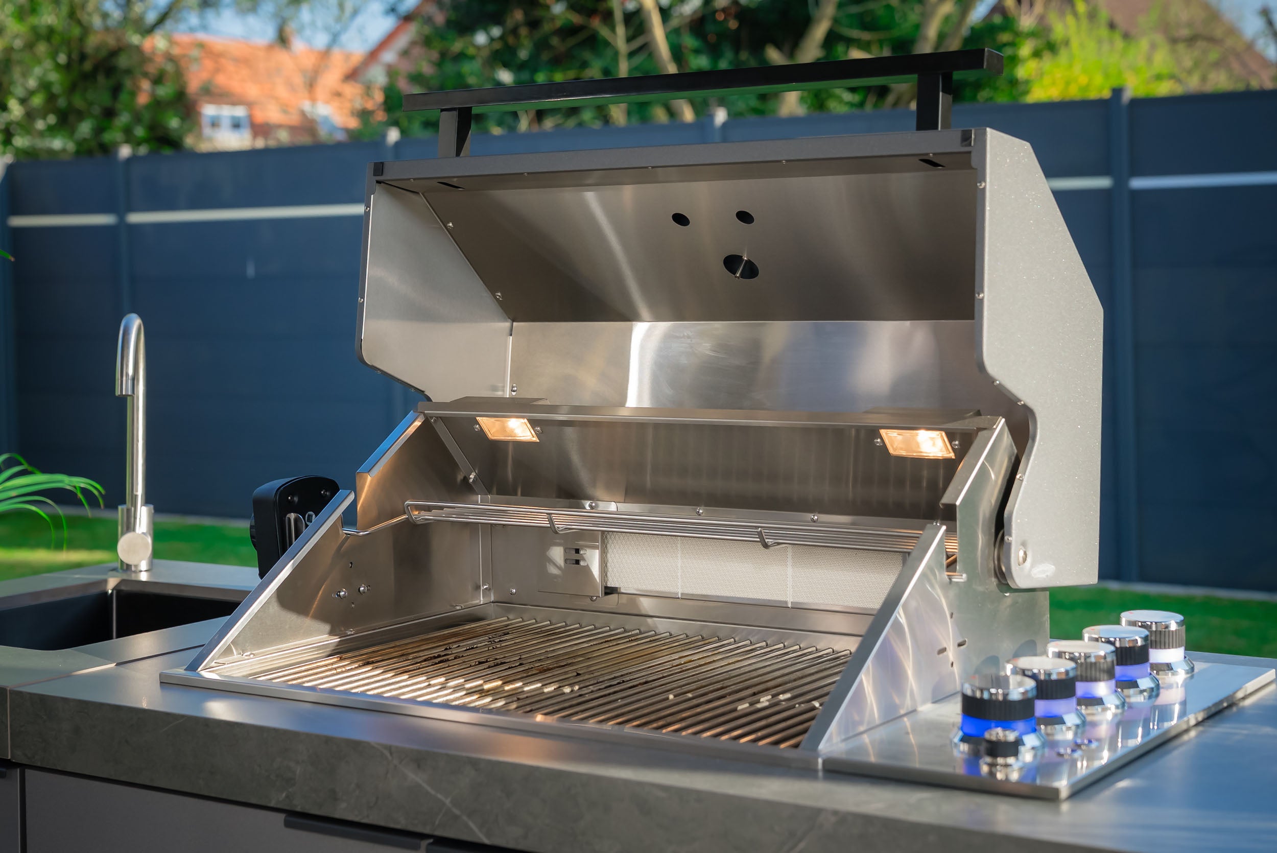 KING Outdoorküche | 4+1 Brenner Gasgrill | Cool | Clean