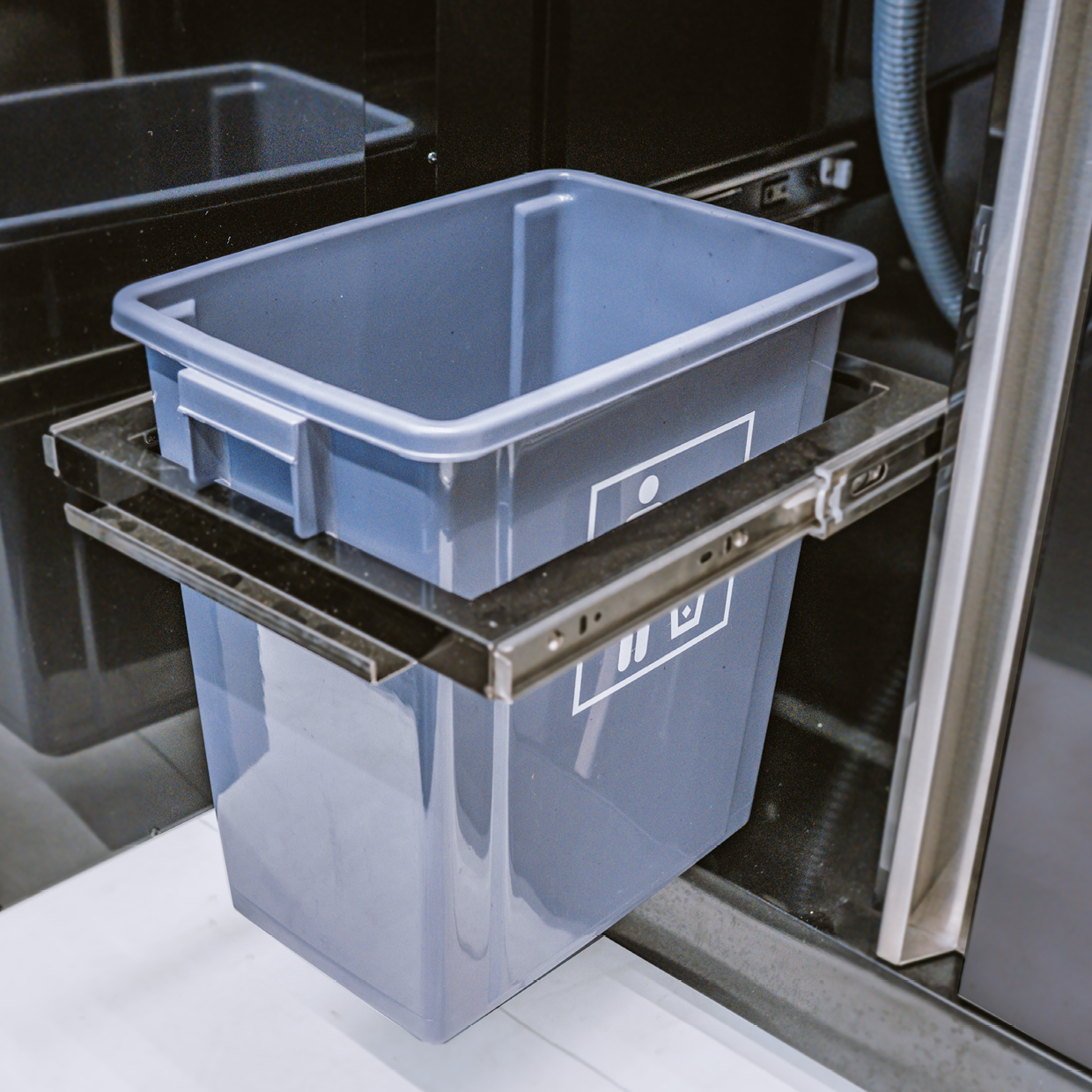 COOL-CLEAN SILVER Waschtisch-Kühlschrank-Kombi