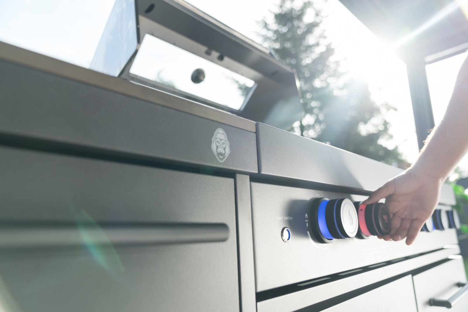 Präzise Kontrolle bei Tag und Nacht dank beleuchteter Drehregler.