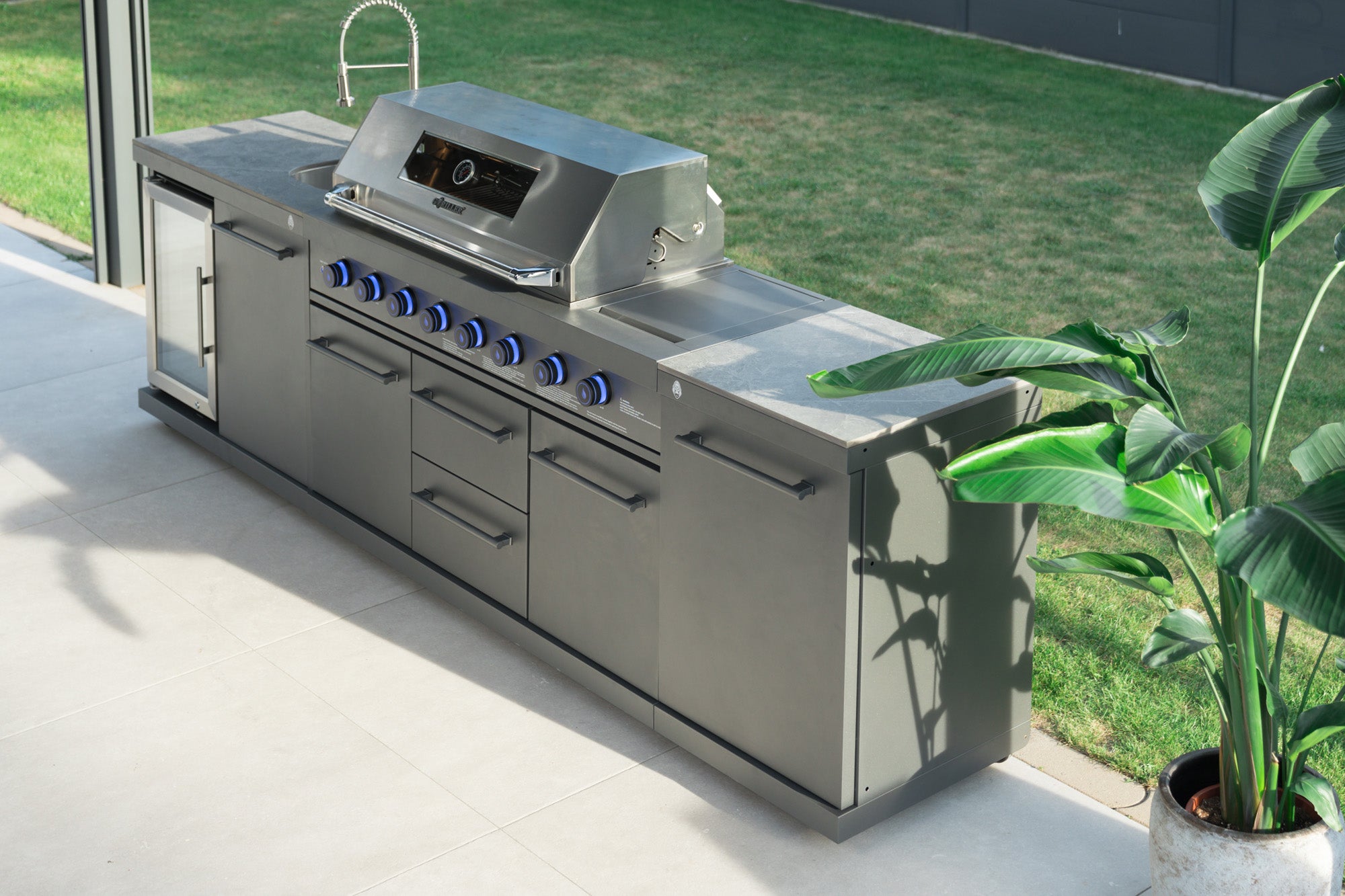EMPIRE M1 Outdoorküche | 8-Brenner Gasgrill | Cool-Clean | Prep