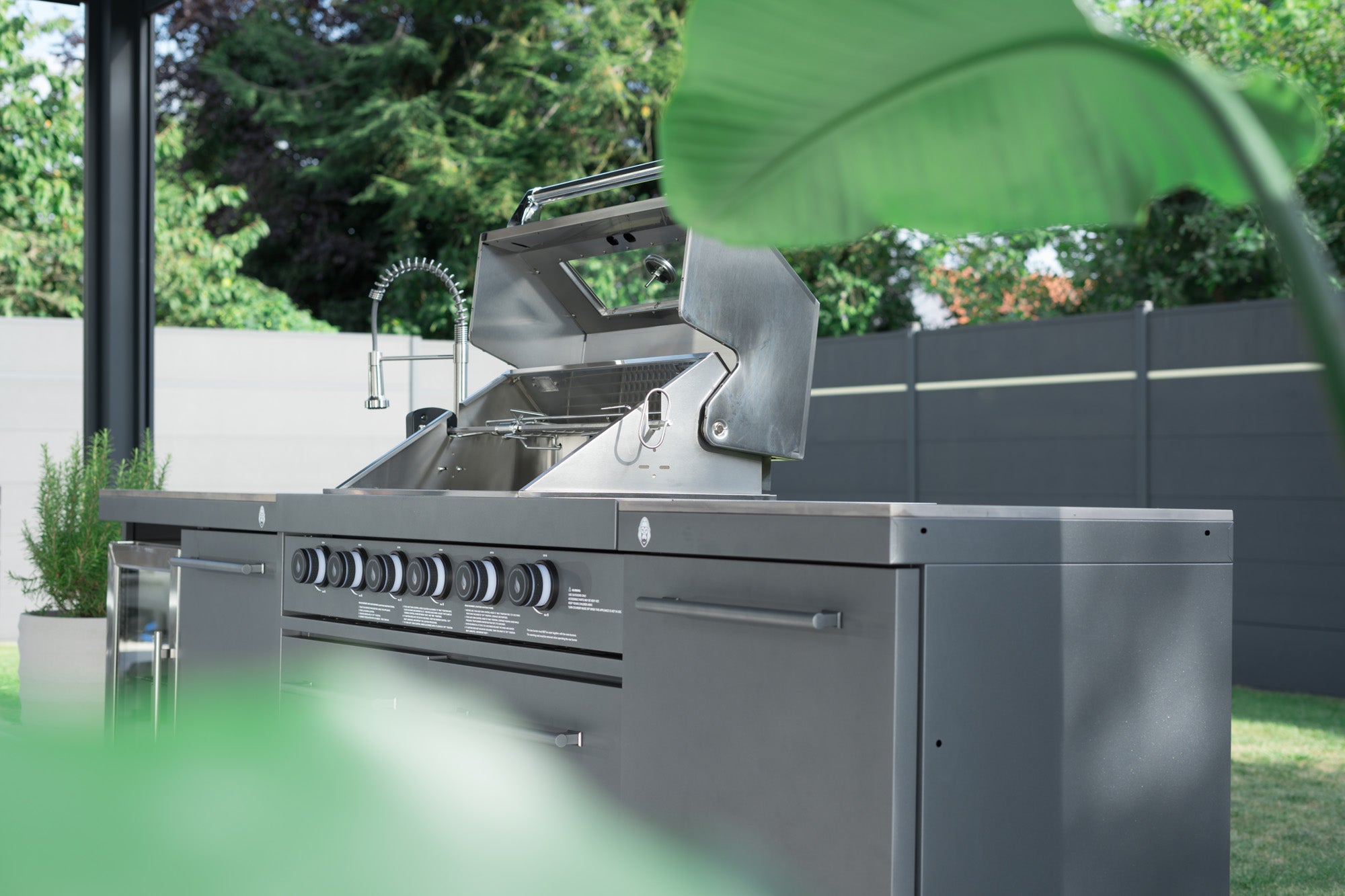 EMPIRE M2 Outdoorküche | 6-Brenner Gasgrill | Cool-Clean | Prep