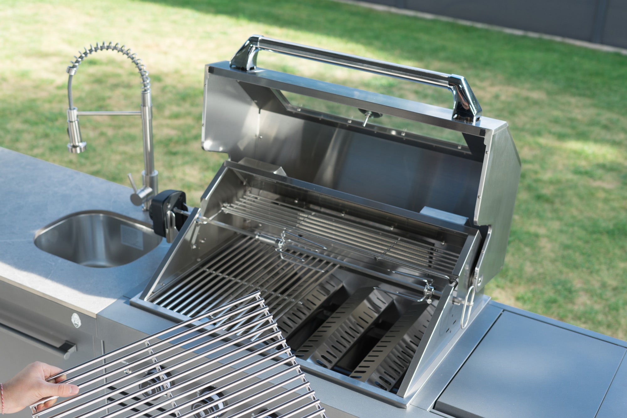 EMPIRE S1 Outdoorküche | 8-Brenner Gasgrill | Cool-Clean