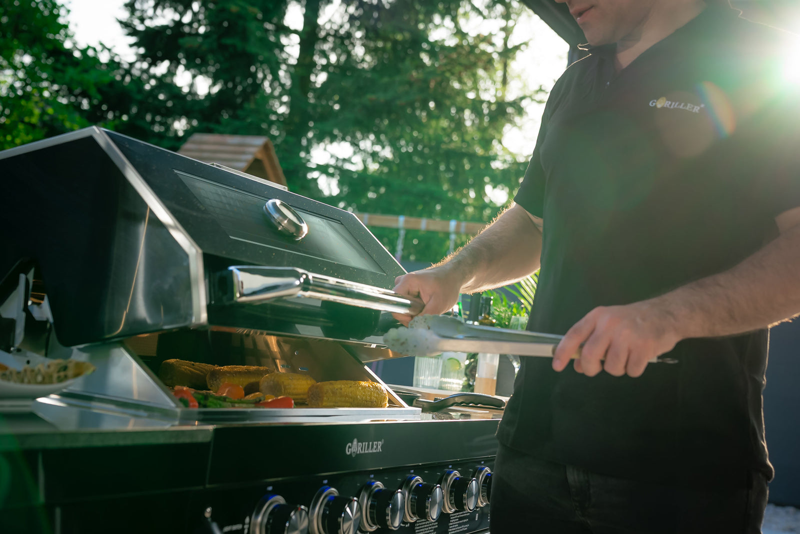 Sichtfenster für volle Kontrolle beim Grillen